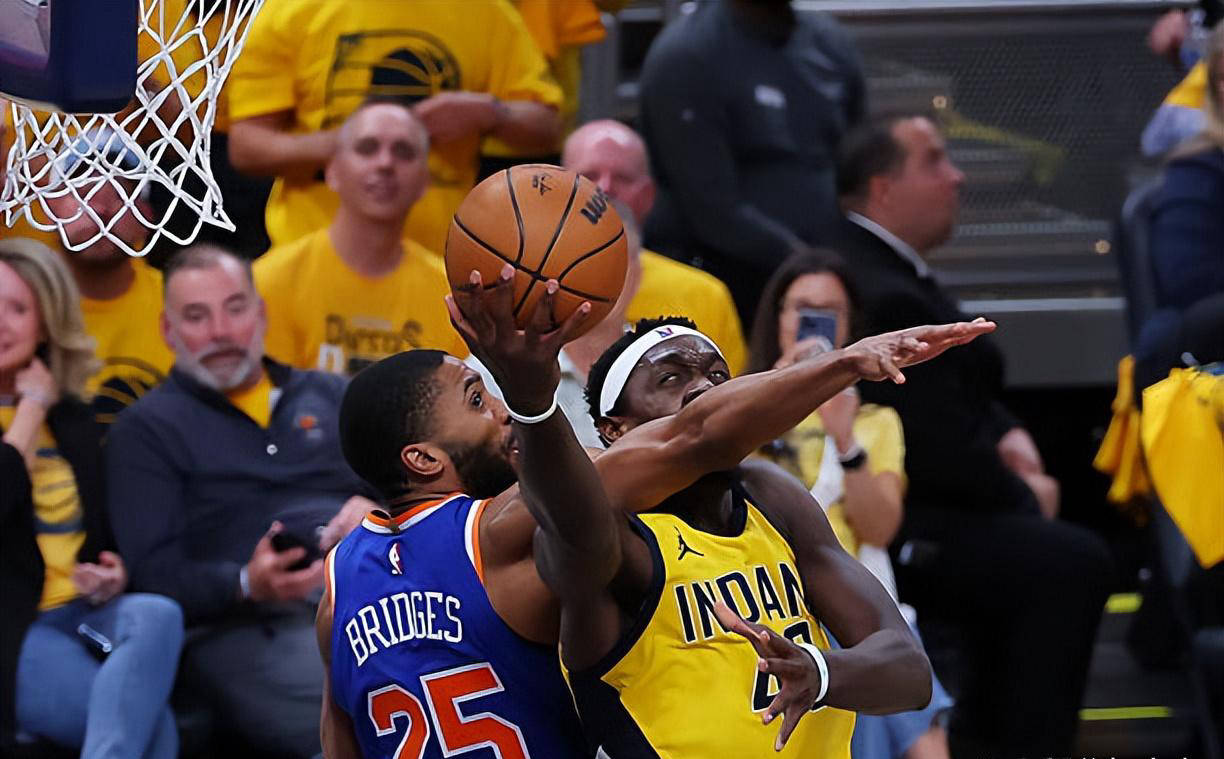 九游体育-西亚卡姆连续十场比赛得分超过比赛规则变更，澳大利亚队不断突破！比赛高潮迭起-九游体育