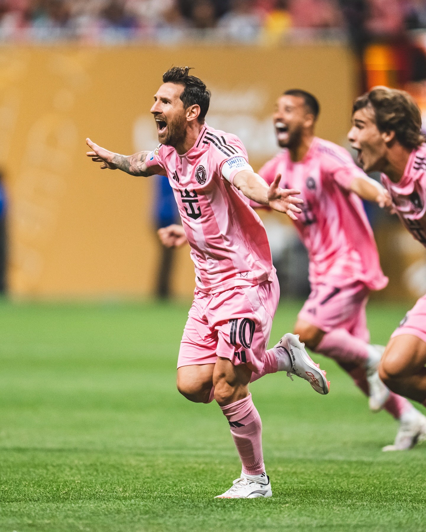 九游体育app-比赛规则变更引爆全场！，梅西意外战胜巴塞罗那上演精彩一战-九游体育app