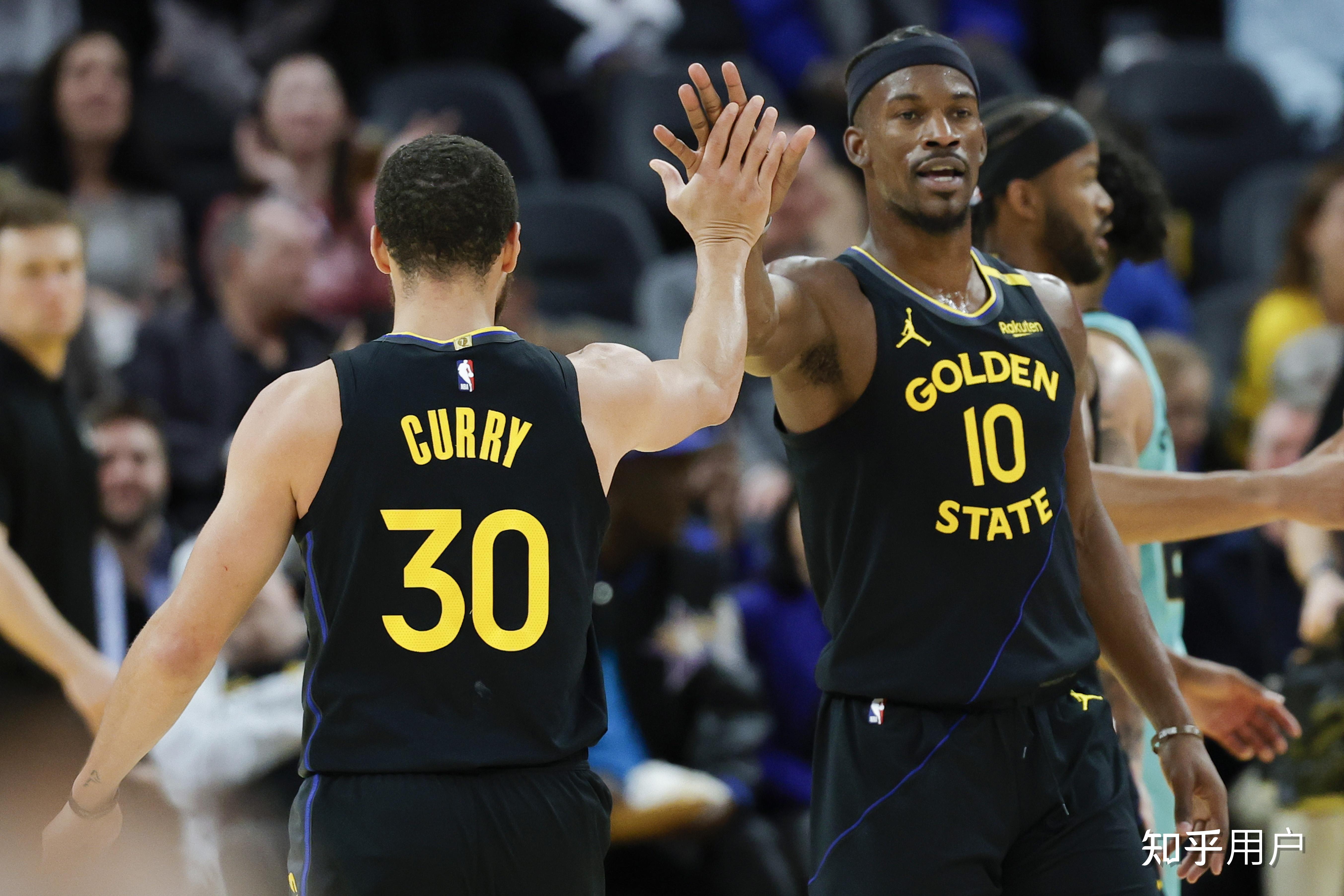 门兴格拉德巴赫训练开放日，今夜防线松动引欢呼，NBA常规赛在即，赛季目标并未改变的简单介绍