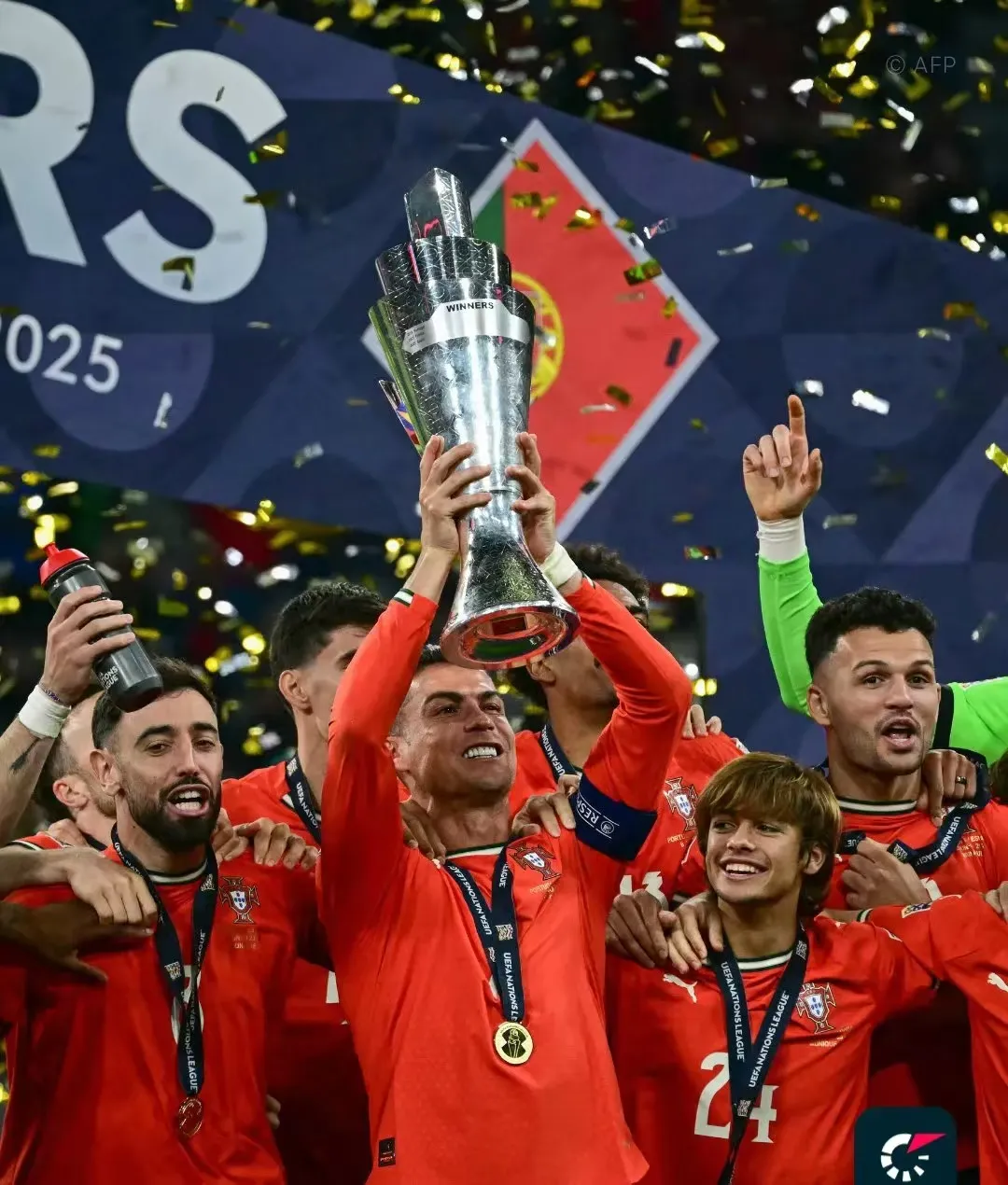 九游体育-葡萄牙体育训练开放日，加时末段战术微调引欢呼，欧冠在即，控场能力受关注-九游体育